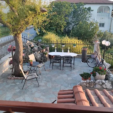 Lena's Family Nea Kallikrateia