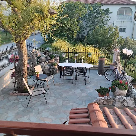 Lena's Family Апартаменты